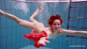 [Underwater Show] Sexy naked twat avenna swims nude in the pool  [2024.,Big Tits, Teen, Public, Fetich, HD Порно, French, Brunette]