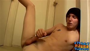 [Straight Naked Thugs] Kinky dude jerks off and - 62.66 MB